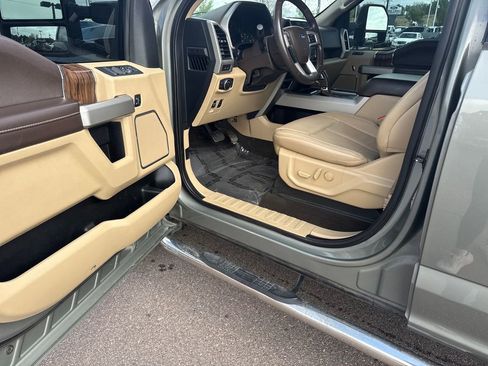 Used 2019 Ford F150 Lariat w/ Equipment Group 501A Mid AWD/4WD image 21