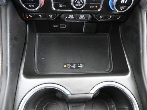 Used 2023 GMC Yukon SLT image 19