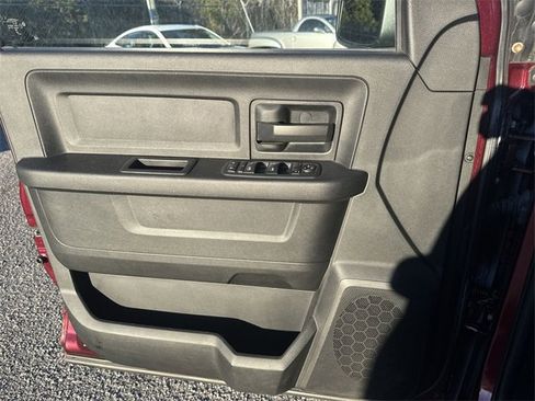 Used 2019 RAM 1500 Express w/ Express Value Package image 25