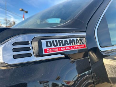 New 2025 GMC Sierra 2500 Denali w/ Denali Reserve Package image 9