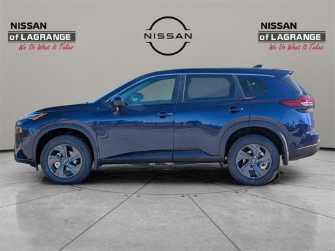 New 2026 Nissan Rogue SV image 8