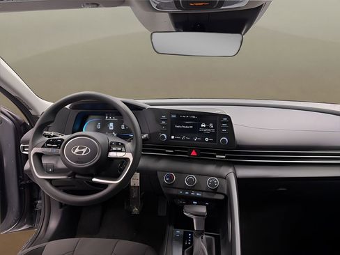 New 2026 Hyundai Elantra SE FWD image 18