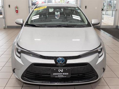 Used 2023 Toyota Corolla LE image 4