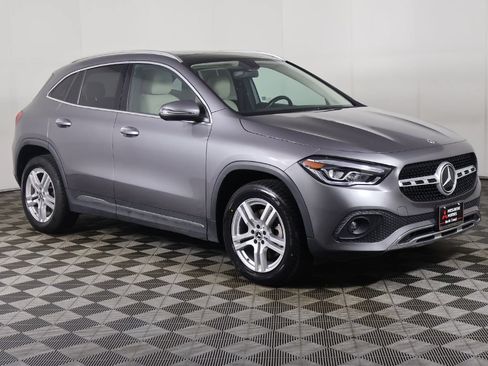 Used 2023 Mercedes-Benz GLA 250 4MATIC w/ Premium Package image 51