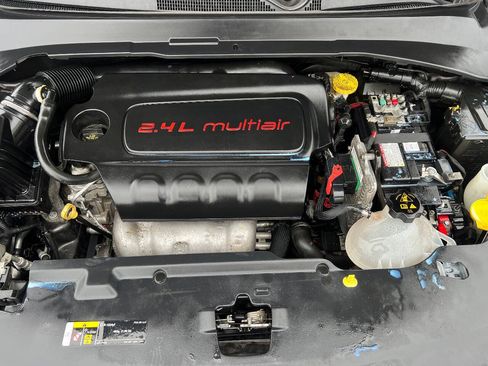 Used 2019 Jeep Compass Latitude w/ Popular Equipment Group FWD image 40