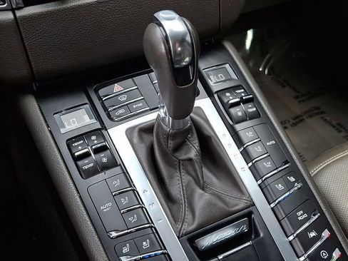 Certified 2017 Porsche Macan image 19