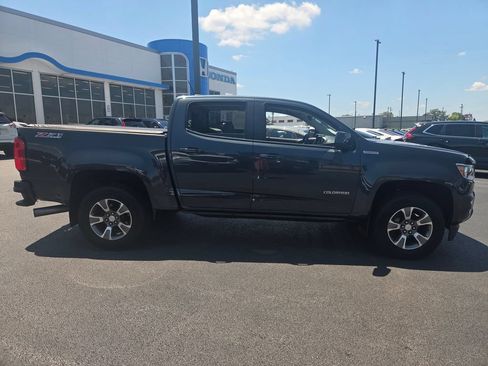 Used 2017 Chevrolet Colorado Z71 AWD/4WD image 8