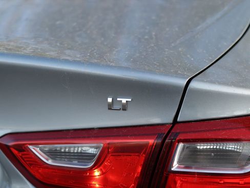 Used 2024 Chevrolet Malibu LT FWD image 30