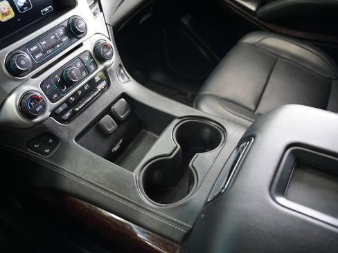 Used 2019 GMC Yukon XL SLT image 20