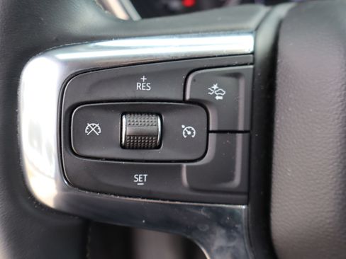 Used 2023 Chevrolet Blazer LT FWD image 15