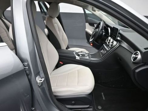 Used 2016 Mercedes-Benz C 300 4MATIC Sedan image 29