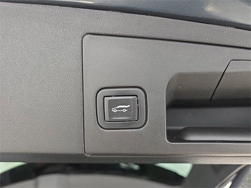 Used 2021 Cadillac XT5 Premium Luxury image 36