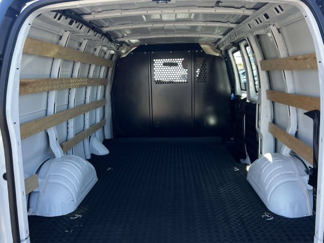 Used 2025 Chevrolet Express 2500 w/ Driver Convenience Package RWD image 12