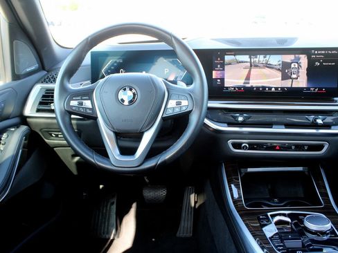 Used 2026 BMW X5 xDrive40i AWD/4WD image 22