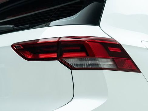 Used 2022 Volkswagen GTI SE image 16