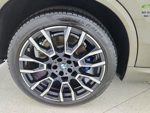 Used 2025 BMW X5 M60i AWD/4WD image 62