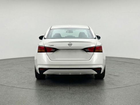 Used 2025 Nissan Altima 2.5 SV FWD image 7