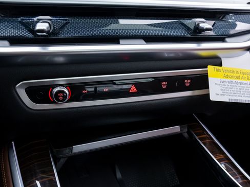 New 2026 BMW X5 xDrive40i w/ Climate Comfort Package image 28