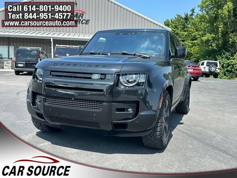 Used 2021 Land Rover Defender 110 X-Dynamic SE AWD/4WD image 3