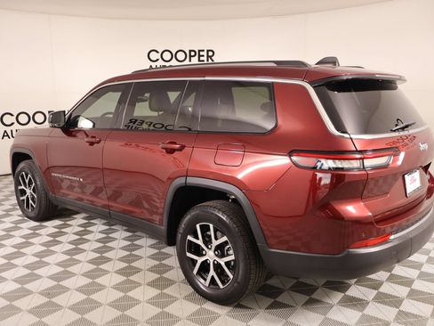 Used 2023 Jeep Grand Cherokee L Limited RWD image 25
