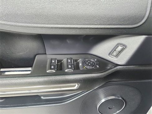 Used 2021 Ford Expedition XLT image 30