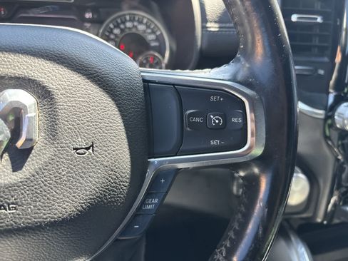 Used 2021 RAM 1500 Laramie AWD/4WD image 7