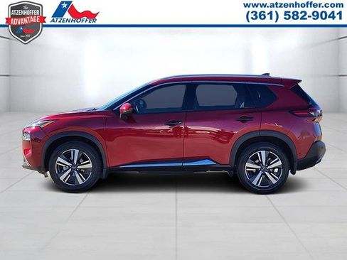 Used 2023 Nissan Rogue SL w/ SL Premium Package image 4