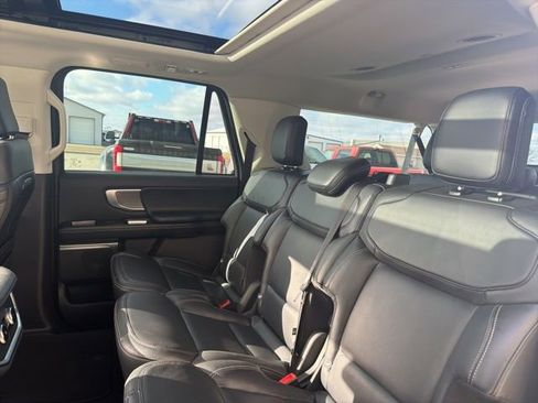 Certified 2025 Ford Expedition Max Platinum AWD/4WD image 11