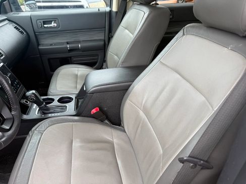 Used 2017 Ford Flex Limited w/ Limited Appearance Package AWD/4WD image 15
