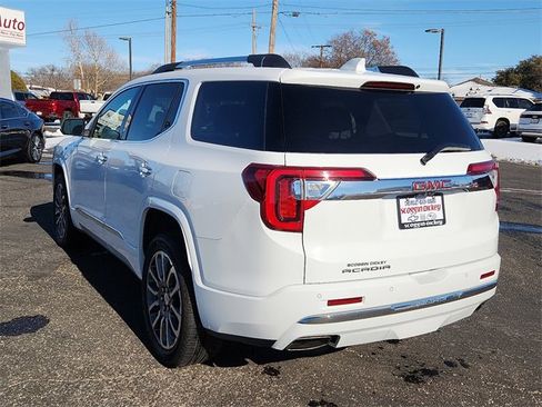 Used 2022 GMC Acadia Denali w/ Denali Ultimate Package image 3