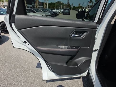 Used 2026 Nissan Rogue SV AWD/4WD image 14