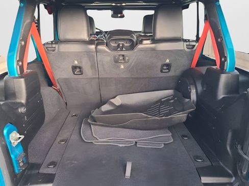 Used 2020 Jeep Wrangler Unlimited Rubicon w/ Quick Order Package 28Y Recon image 19