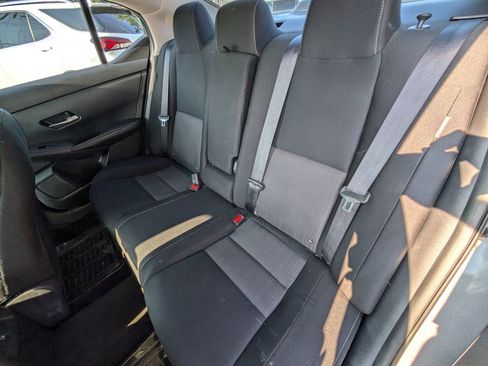 Used 2021 Nissan Sentra SV image 18