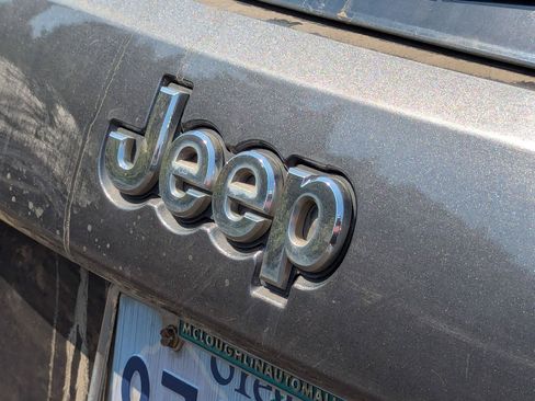 Used 2014 Jeep Grand Cherokee Summit AWD/4WD image 4