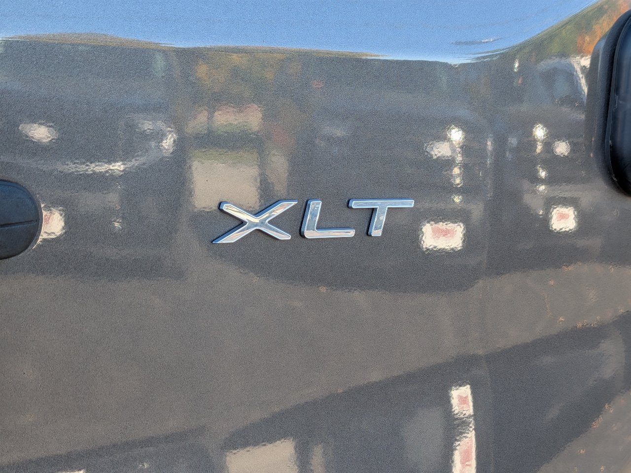 Used 2018 Ford Transit 350 XLT RWD image 11