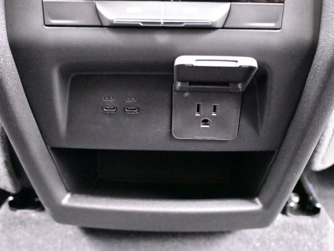 New 2026 Chevrolet Traverse LT w/ Sun and Wheel Package FWD image 45