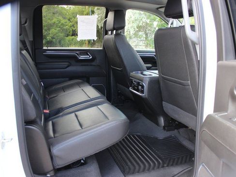 Used 2024 Chevrolet Silverado 2500 LTZ w/ LTZ Convenience Package AWD/4WD image 17