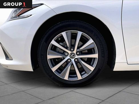 Used 2021 Lexus ES 350 w/ Premium Package image 9