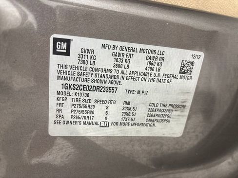 Used 2013 GMC Yukon SLT w/ SLT-2 Equipment Package image 15