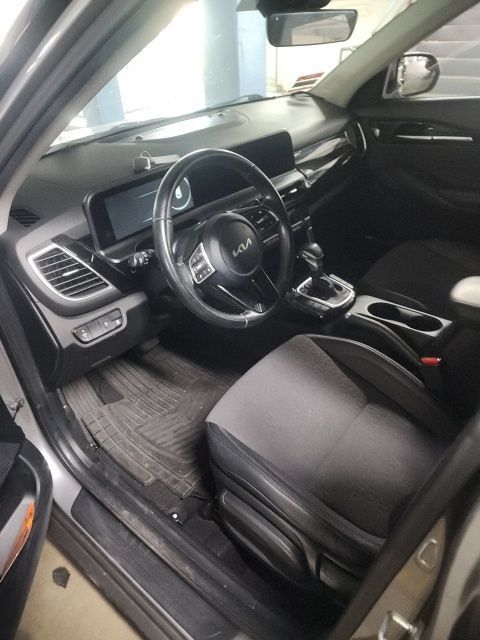 Certified 2024 Kia Seltos S FWD image 7