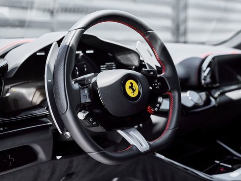 Used 2025 Ferrari Purosangue AWD/4WD image 50