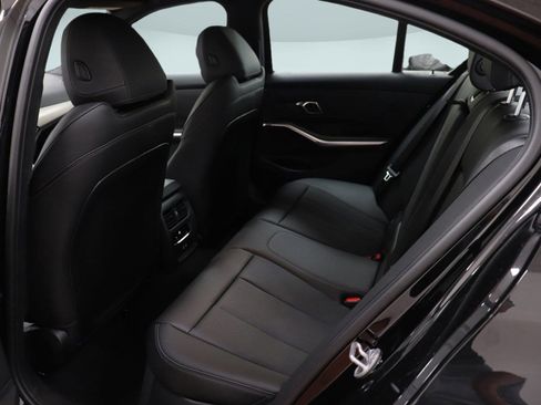 Used 2025 BMW 330i xDrive Sedan w/ Premium Package image 13