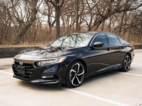 Used 2019 Honda Accord Sport image 5