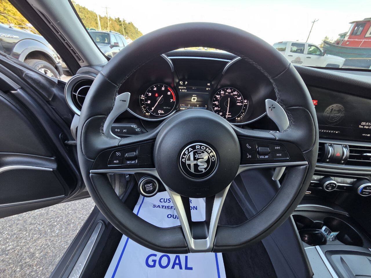 Used 2017 Alfa Romeo Giulia Ti w/ TI 19" Sport Package AWD/4WD image 26