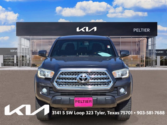 Used 2016 Toyota Tacoma TRD Off-Road w/ Towing Package AWD/4WD image 2