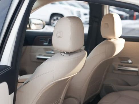 Certified 2023 Mercedes-Benz GLA 250 4MATIC w/ Premium Package image 18