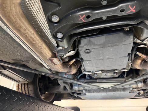 Used 2005 Chrysler Crossfire Limited image 89