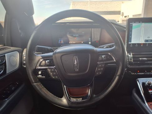 Used 2023 Lincoln Navigator Reserve AWD/4WD image 19