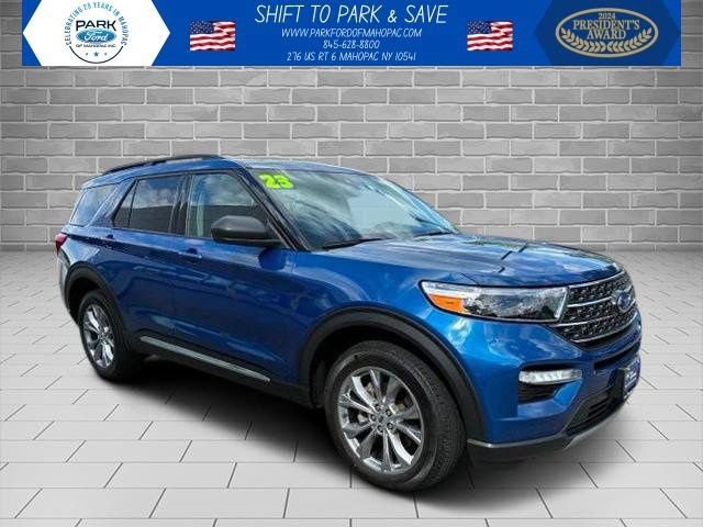Certified 2023 Ford Explorer XLT w/ Equipment Group 202A AWD/4WD image 1
