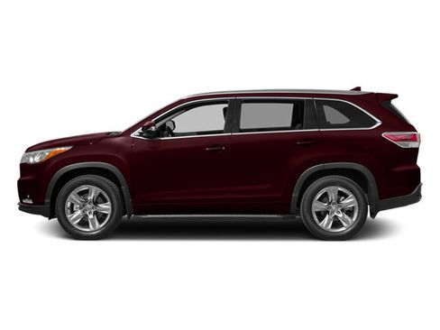 Used 2014 Toyota Highlander Limited w/ Driver Technology Package AWD/4WD image 3